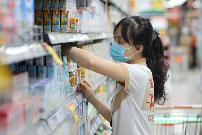 Cấp phép tạm nhập tái xuất đối với mặt hàng tinh dầu xá xị