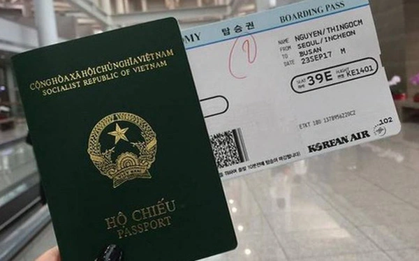 Thủ tục cấp lại giấy phép xuất nhập cảnh cho người không quốc tịch cư trú tại Việt Nam tại Phòng Quản lý xuất nhập cảnh Công an tỉnh, thành phố trực thuộc trung ương